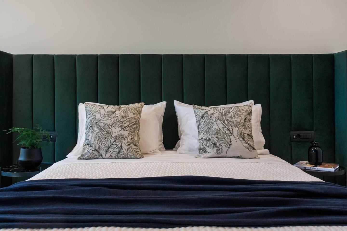 2 Sidebyside Suites In Athens Riviera By The Olon Exterior photo